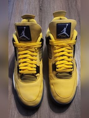 Air Jordan 4 Retro 'Lightning' Yellow Men's Sneakers